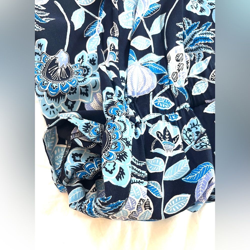 Loft petites 4p Blue & White Floral Overalls Like New Tropical jumpsuit - Picture 4 of 6
